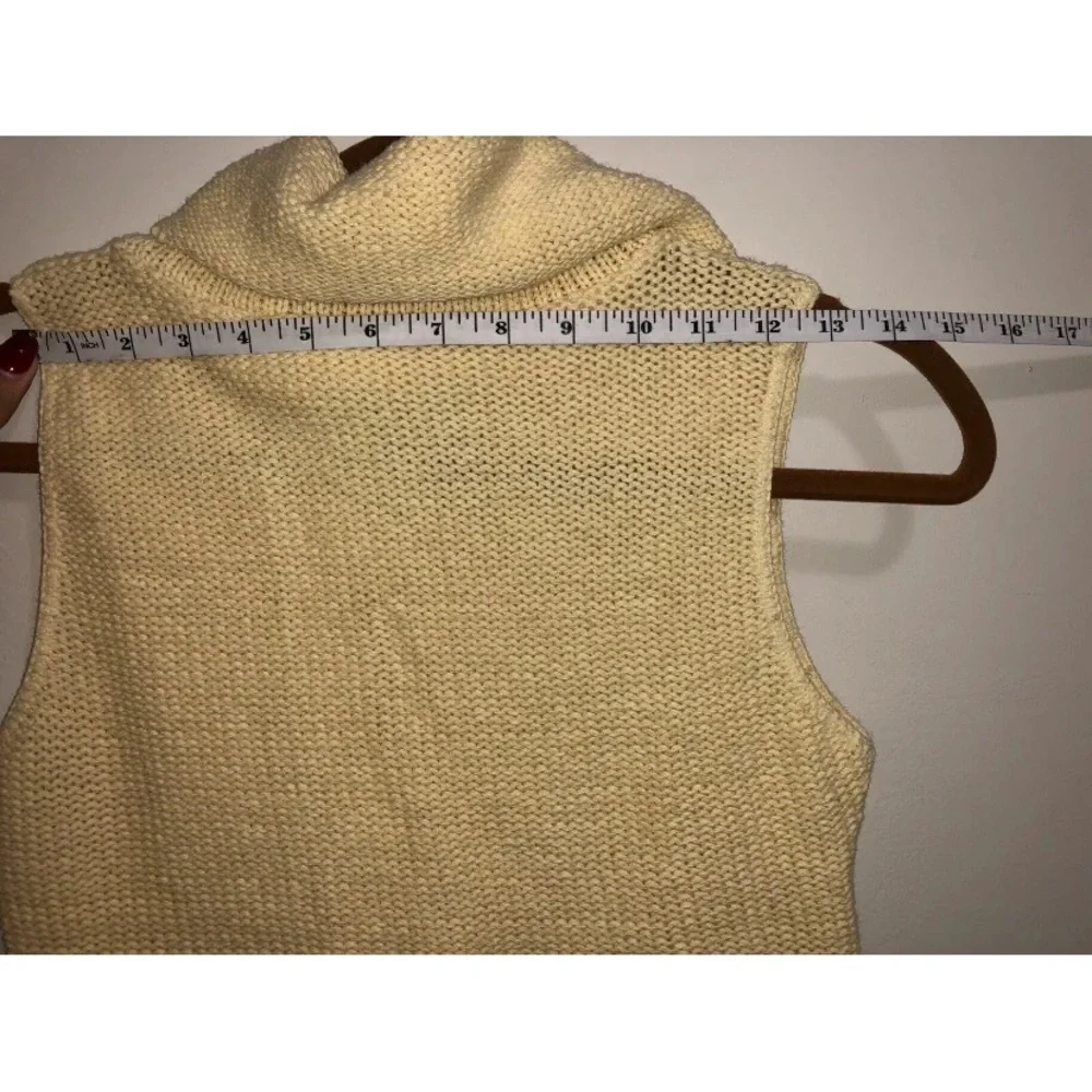 Pale Yellow Sleeveless Turtleneck Knit Sweater - Picture 10 of 13